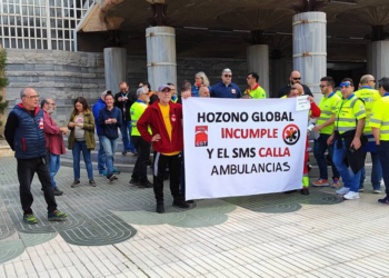 Trabajadores del transporte sanitario denuncian el progresivo deterioro que está sufriendo el servicio