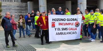 Trabajadores del transporte sanitario denuncian el progresivo deterioro que está sufriendo el servicio