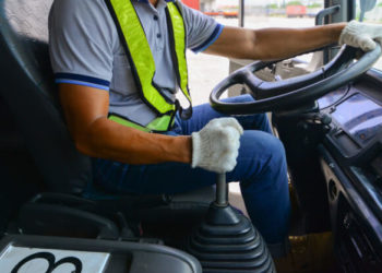 El descanso diario se añade al descanso semanal, aunque los dos sean consecutivos