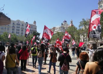 Galería fotográfica: CGT tiñe de rojinegro el 1º de Mayo en Valencia