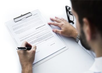 Causas para convertir tu contrato temporal en indefinido