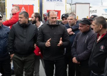 Exigen más controles sobre las empresas de transporte por carretera que abusan de sus conductores