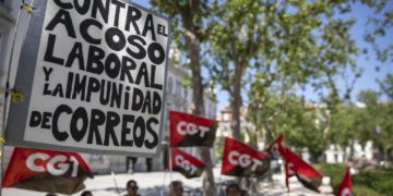 303 km a pie contra el acoso laboral