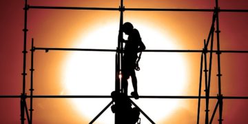 Información sobre el Estrés Térmico, golpes de calor y avisos Naranja y Rojo