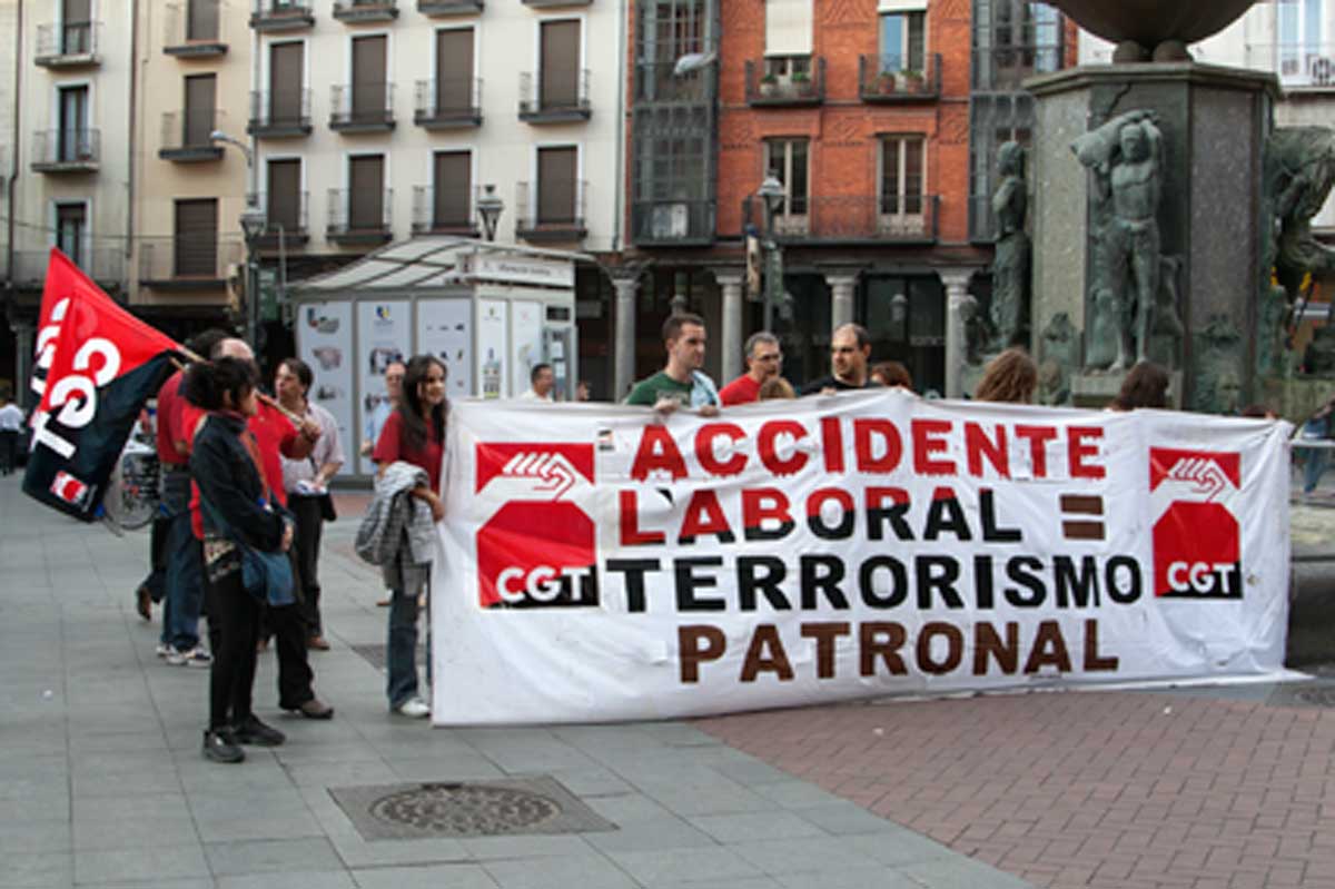 Centros de atención telefónica o la gran picadora de carne