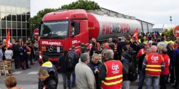 Los camioneros franceses se jubilan a los 59 años, gracias a su lucha sindical