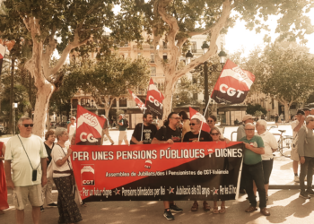 La CGT se manifiesta en Valencia en defensa de las pensiones públicas: «Son una conquista histórica del movimiento obrero»