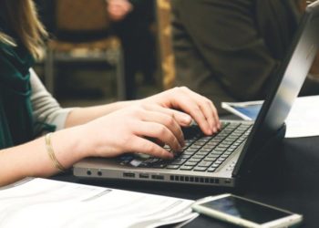 Cuándo y cómo puedo pedir que me pongan en turno fijo de mañana en el trabajo